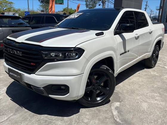 RAM RAMPAGE 2.0 HURRICANE 4 TURBO GASOLINA R/T 4X4 AUTOMÁTICO